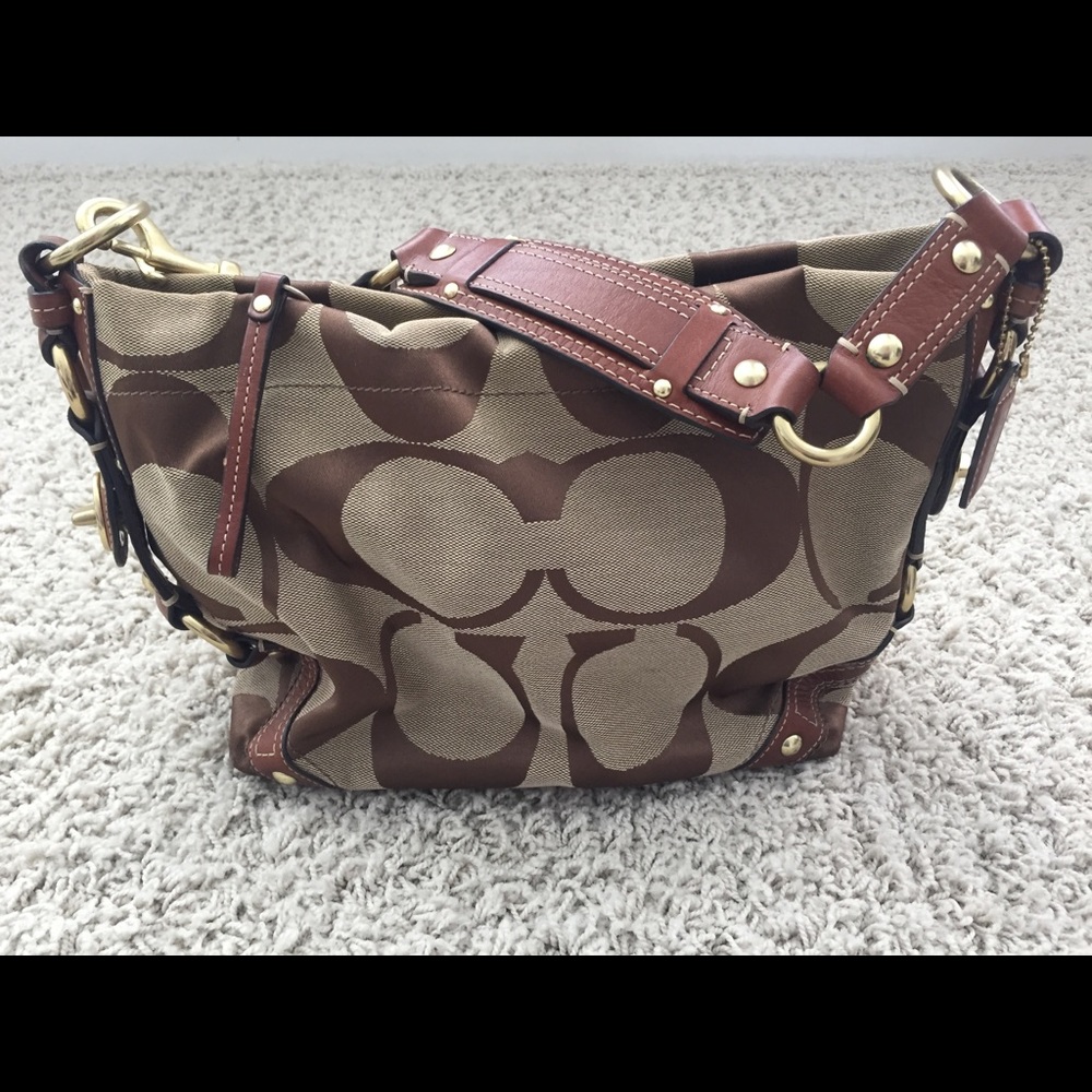 Coach Signature Canvas Bucket Bag